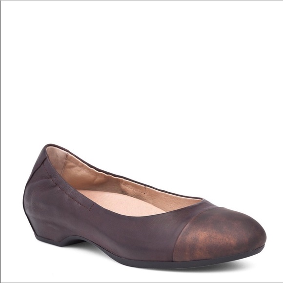 dansko lisanne flat
